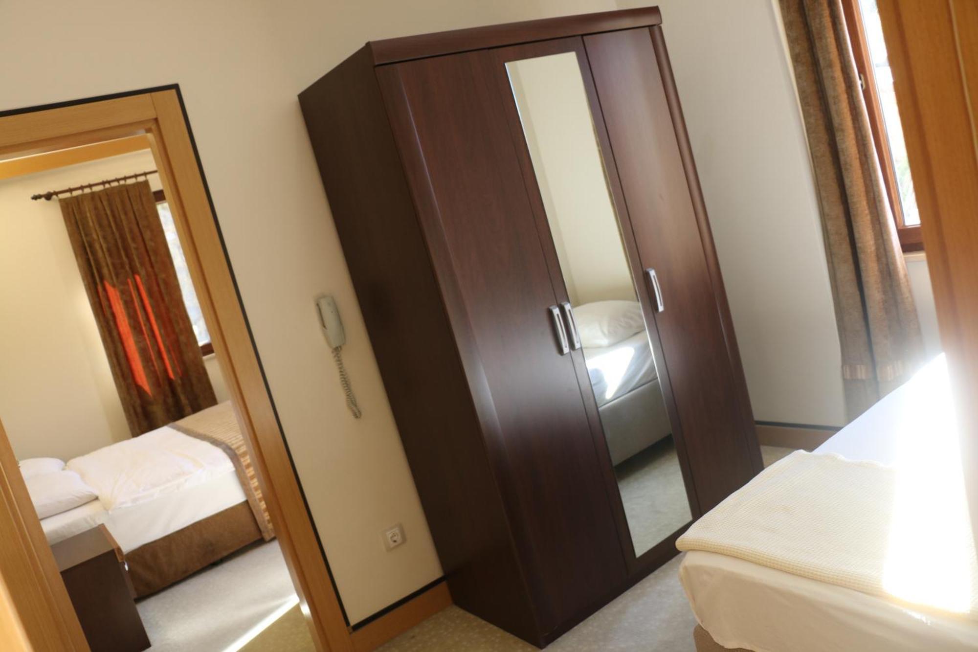 Hotel Lazlakar Sogutlu  エクステリア 写真