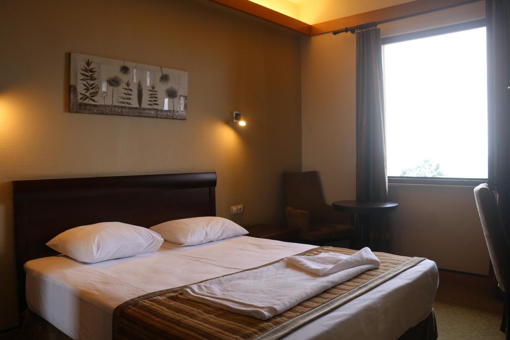 Hotel Lazlakar Sogutlu  エクステリア 写真